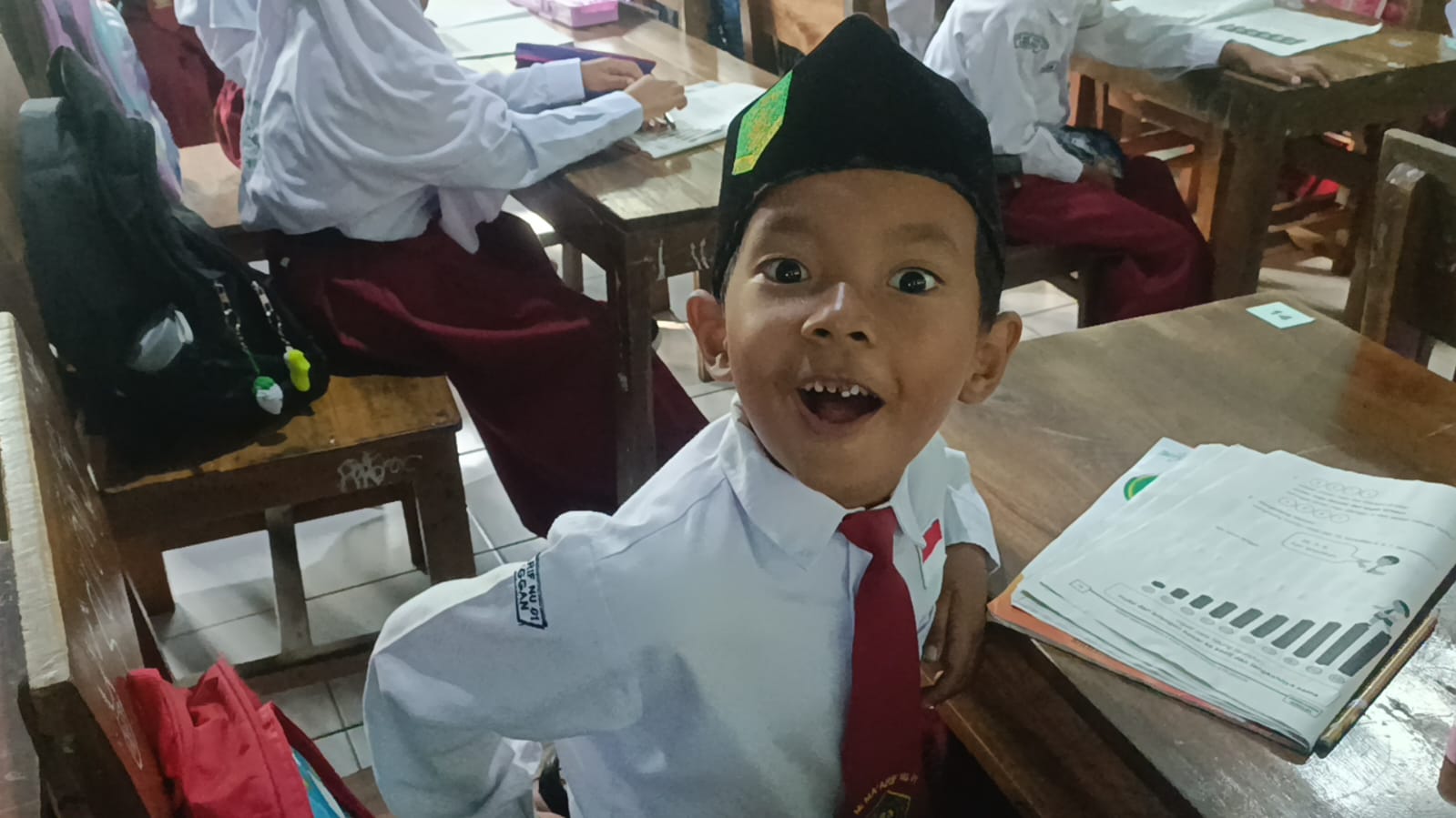 pengajian kitab khozinatul asror bersama ustadzah farach diba